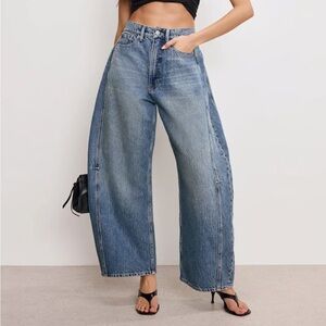 Good American Extreme Barrel Jeans